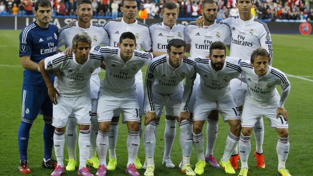 米兰真人-世界杯运动员的职业发展路径，世界杯足球运动员年龄要求